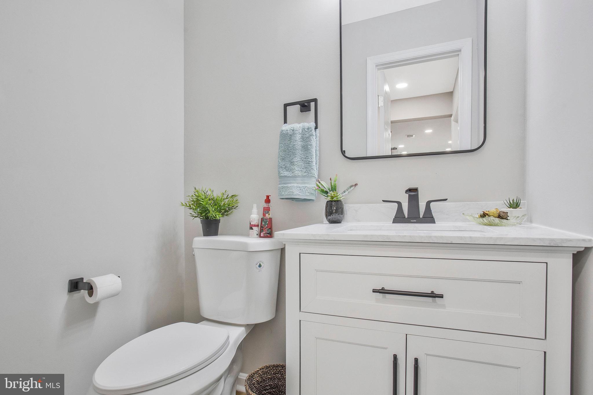 HUNTINGTON NEIGHBORHOOD - Residential