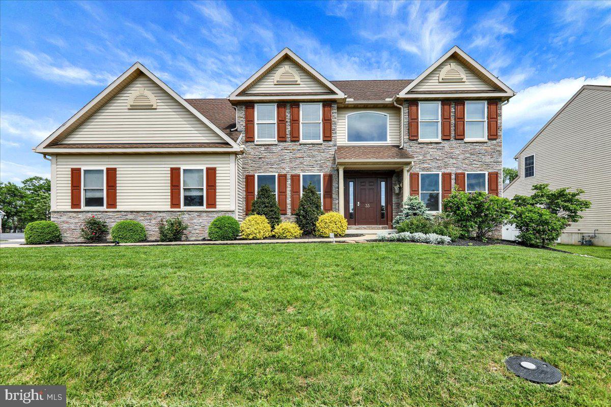 33 GOLDENEYE DRIVE