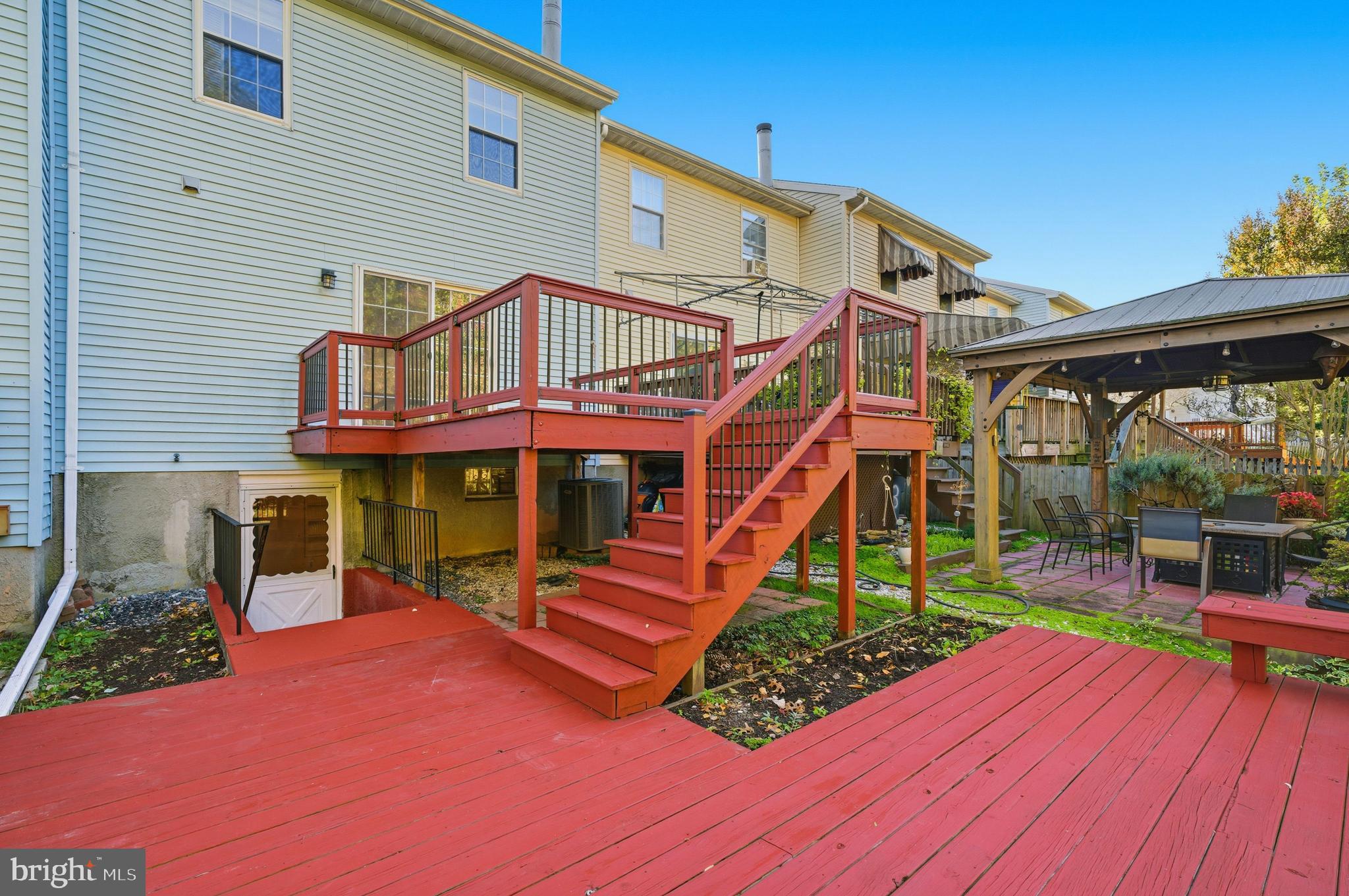 THE MEADOWS - Residential