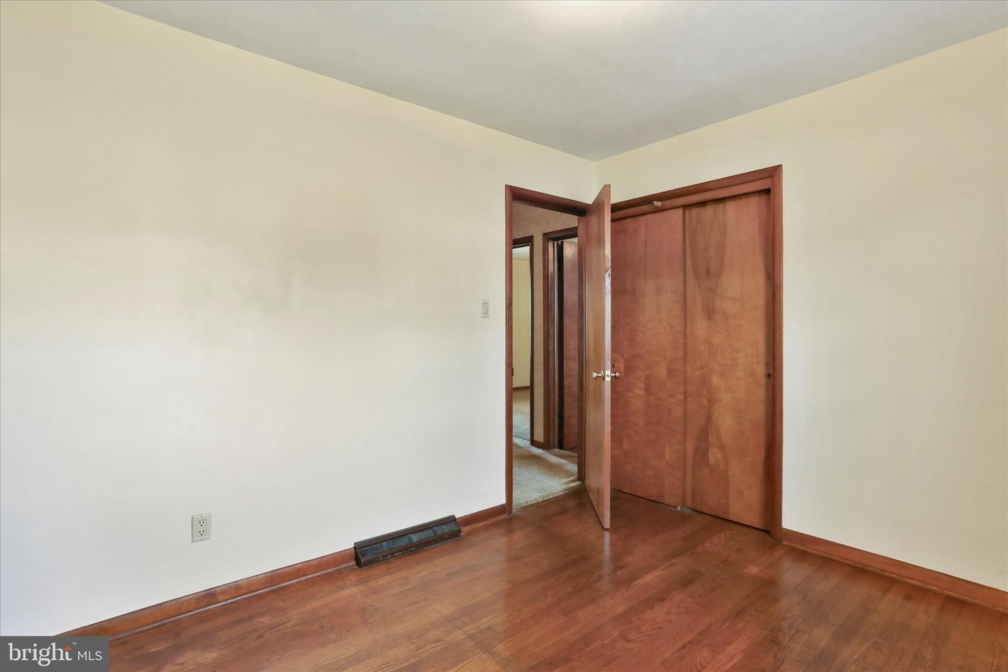 GREEN HILLS - Residential