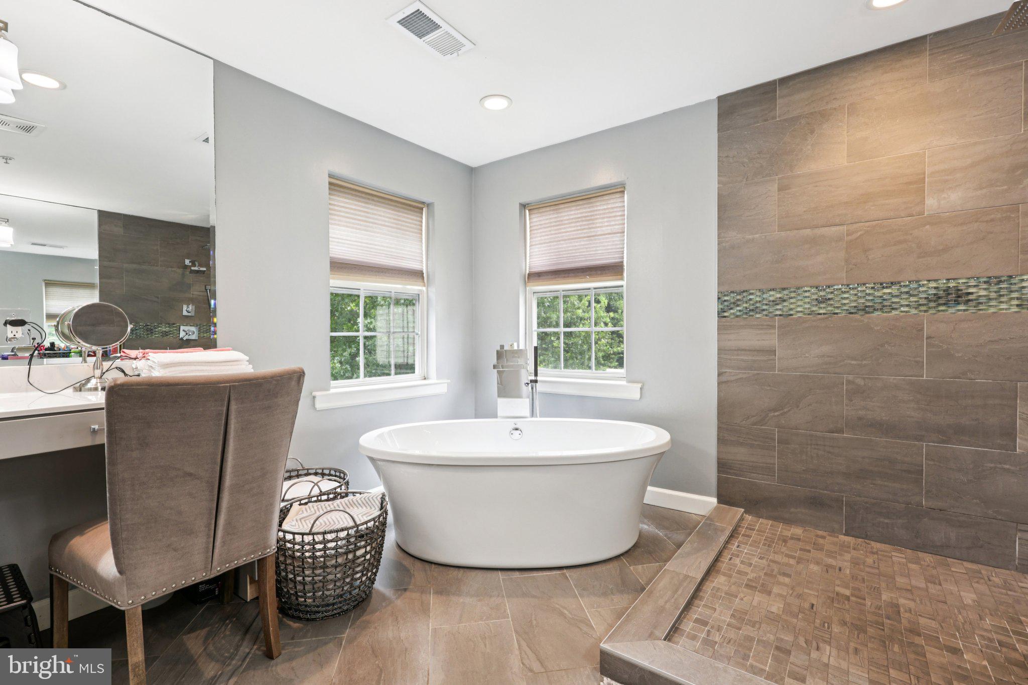 REGENT PARK - Residential