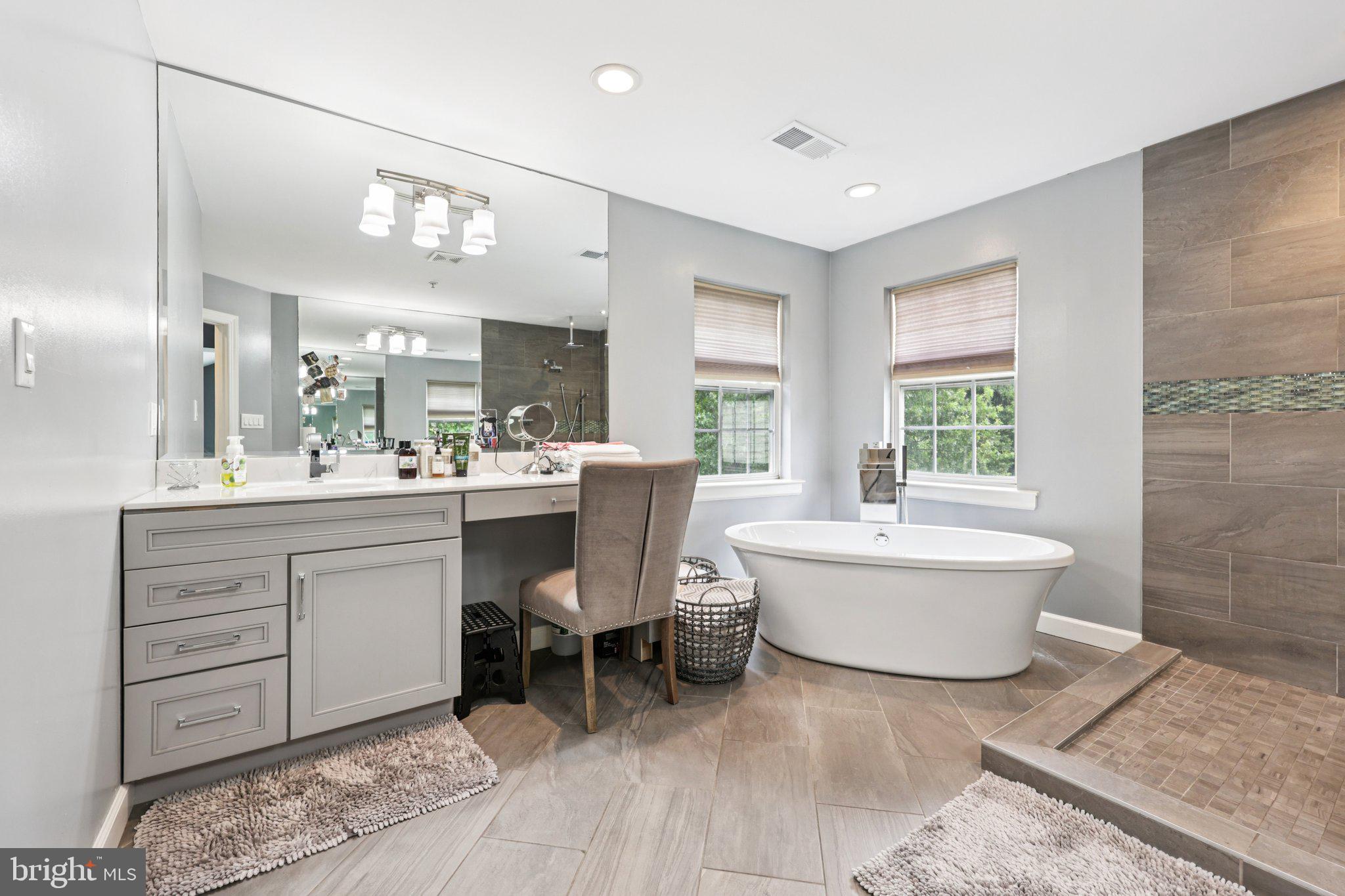 REGENT PARK - Residential