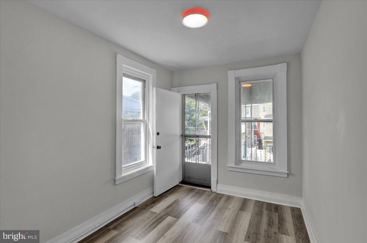 NORTHWEST READING - Residential