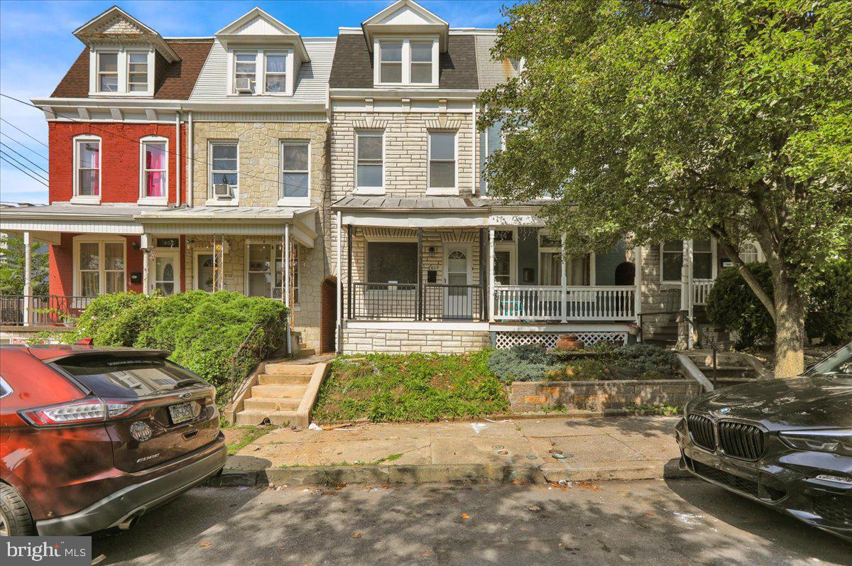 NORTHWEST READING - Residential