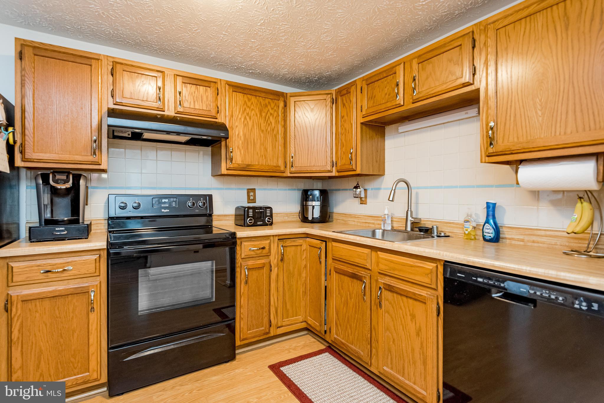 ENGLISH CONSUL ESTATES - Residential