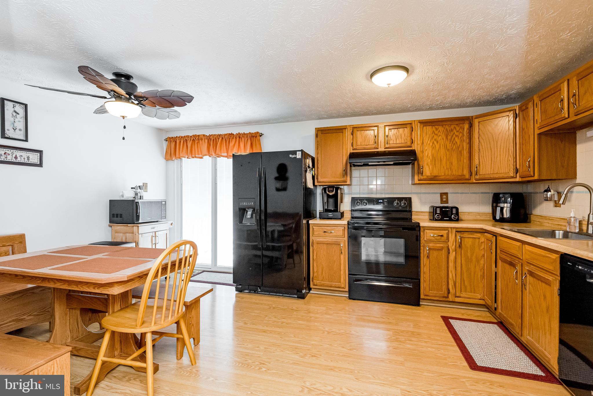 ENGLISH CONSUL ESTATES - Residential