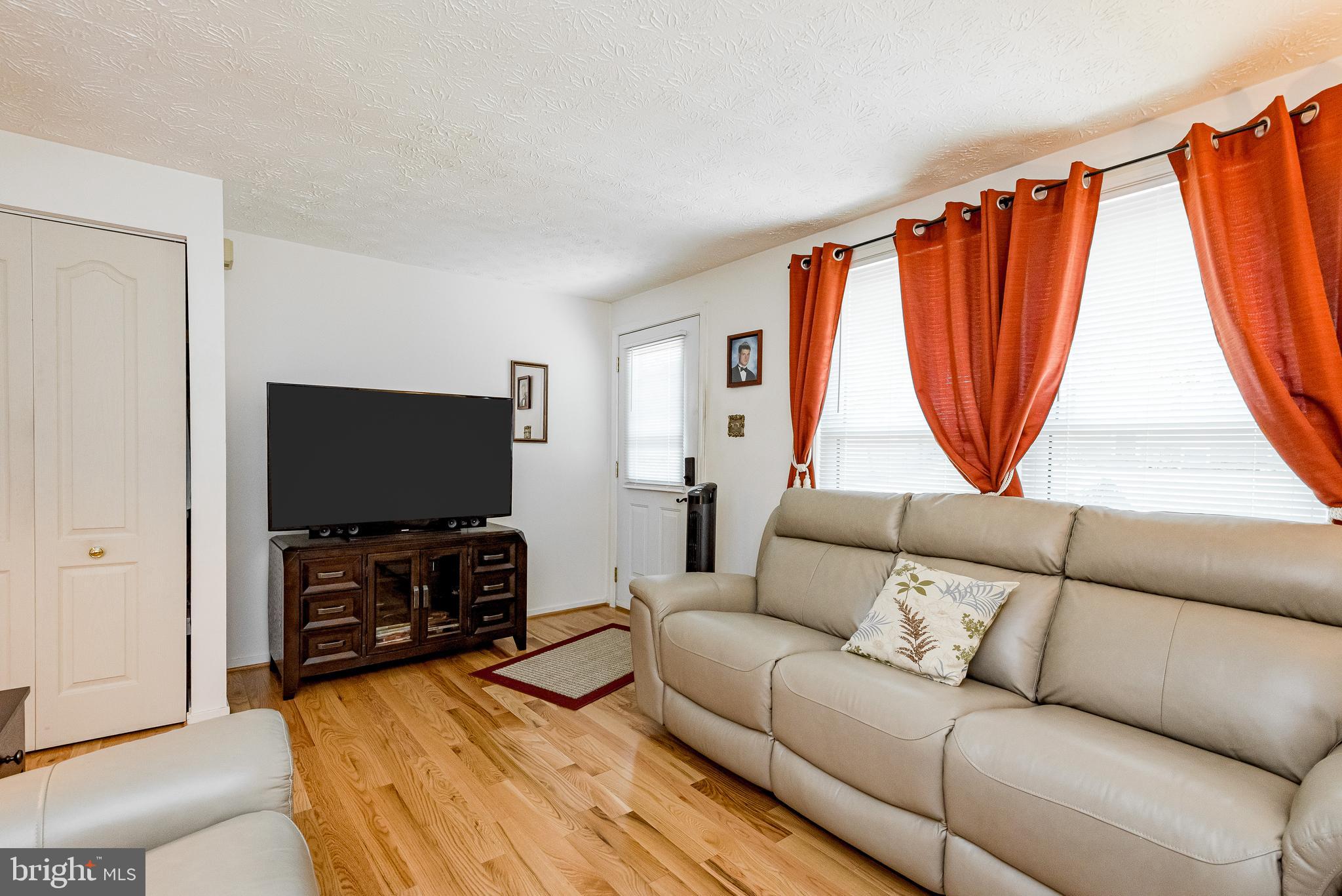 ENGLISH CONSUL ESTATES - Residential