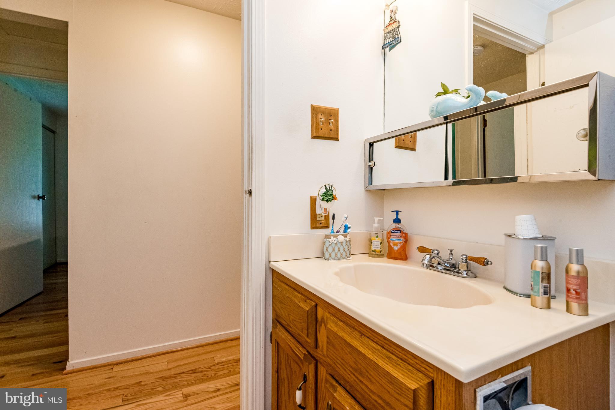 ENGLISH CONSUL ESTATES - Residential