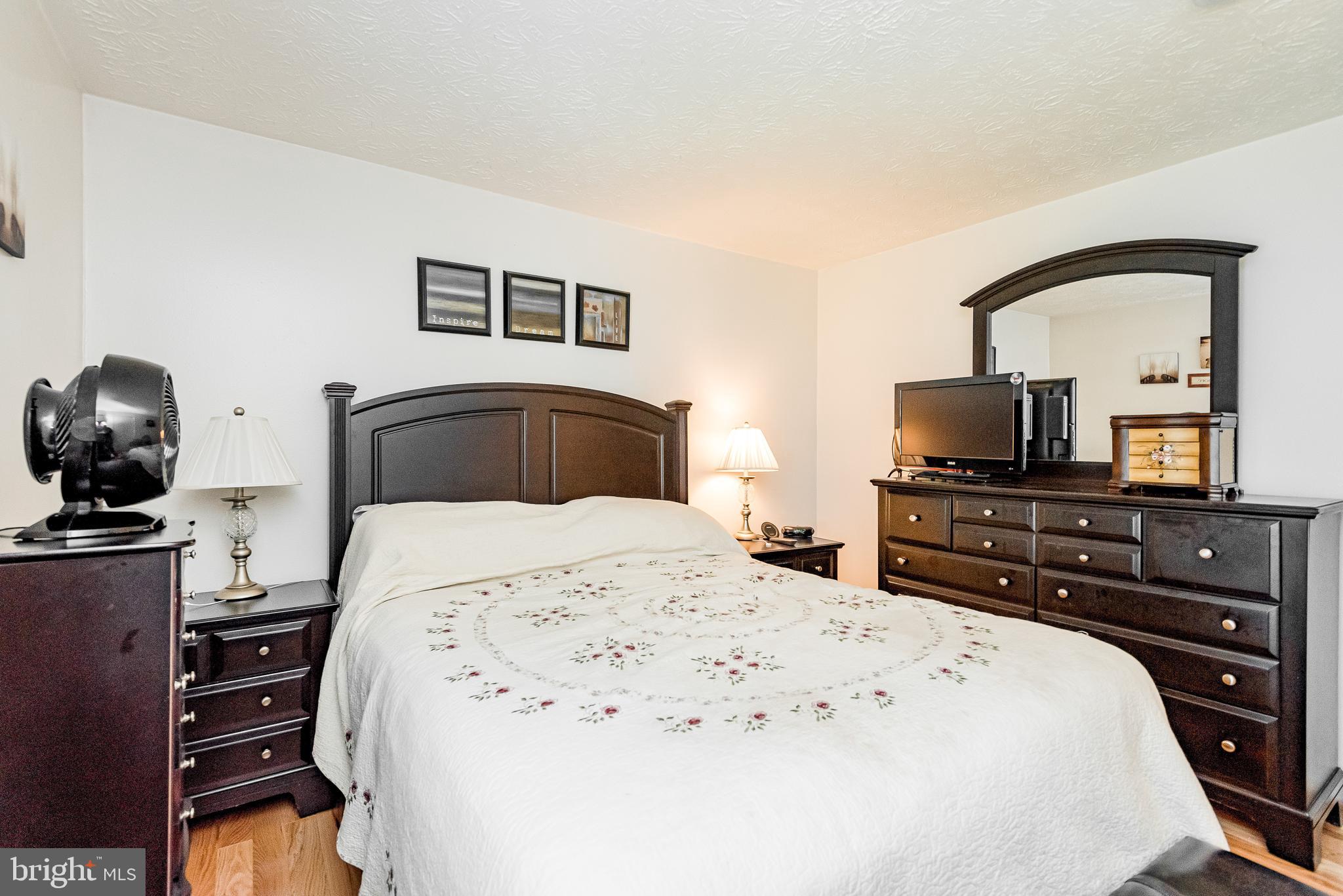 ENGLISH CONSUL ESTATES - Residential