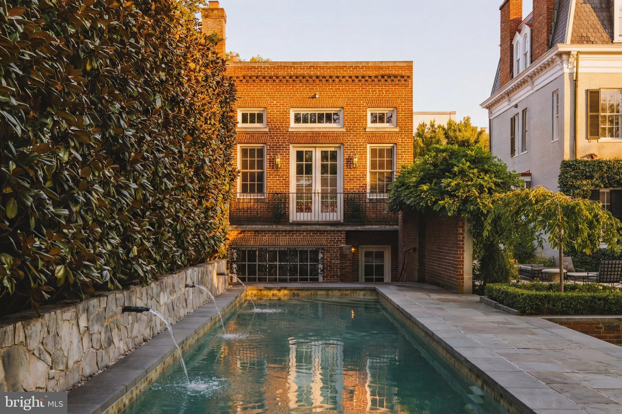 GEORGETOWN - Residential