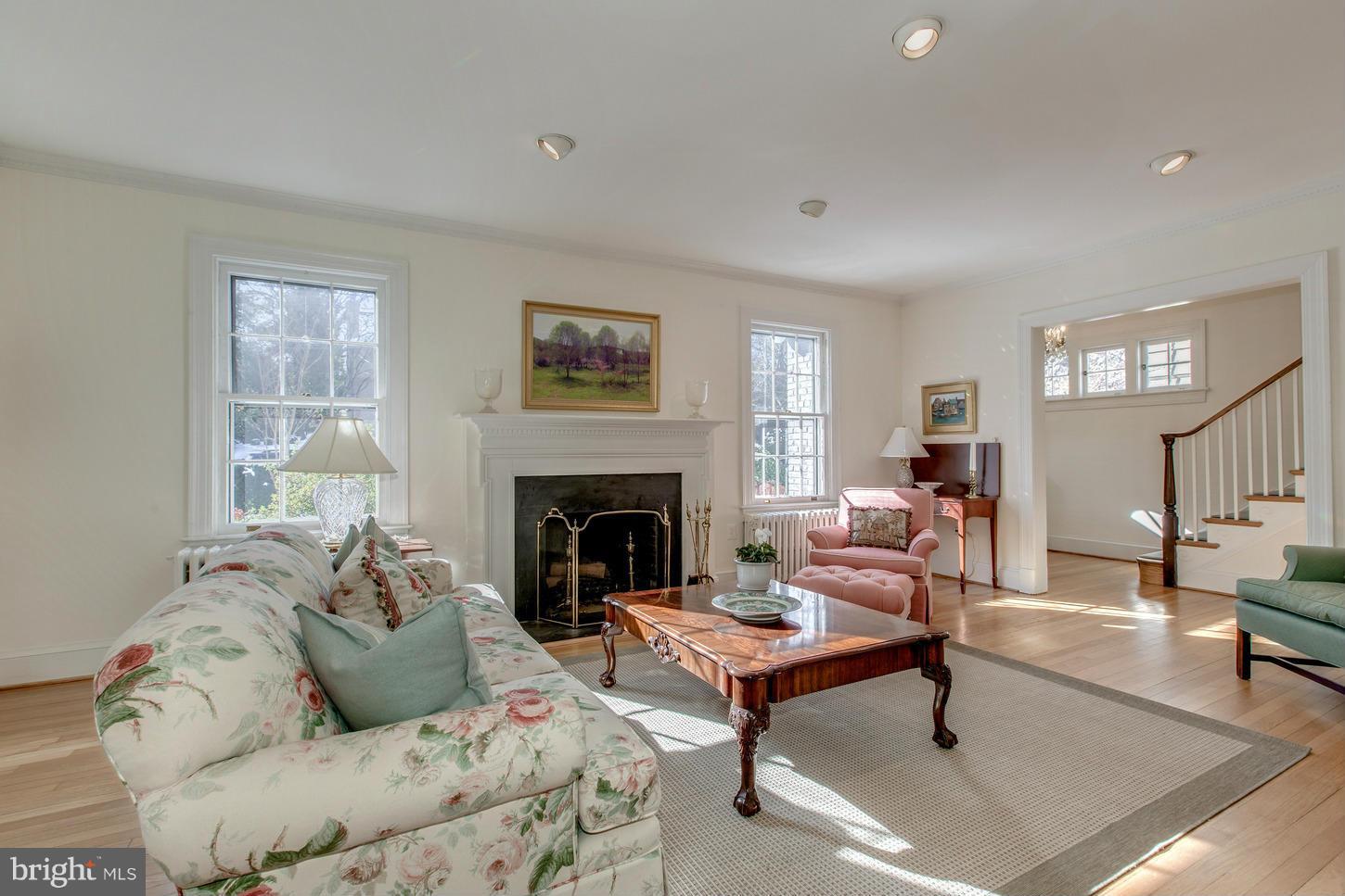 CHEVY CHASE - Residential