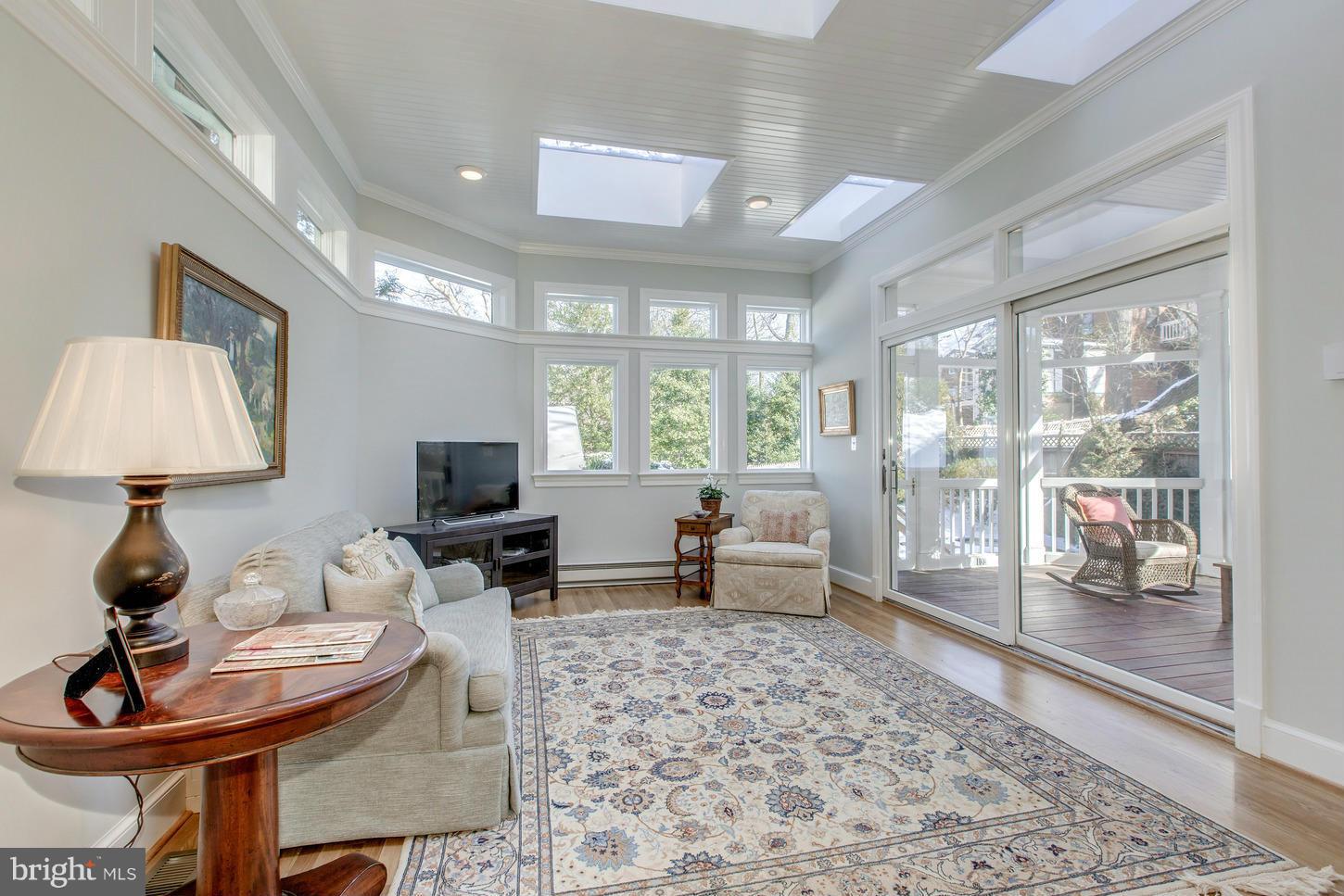 CHEVY CHASE - Residential