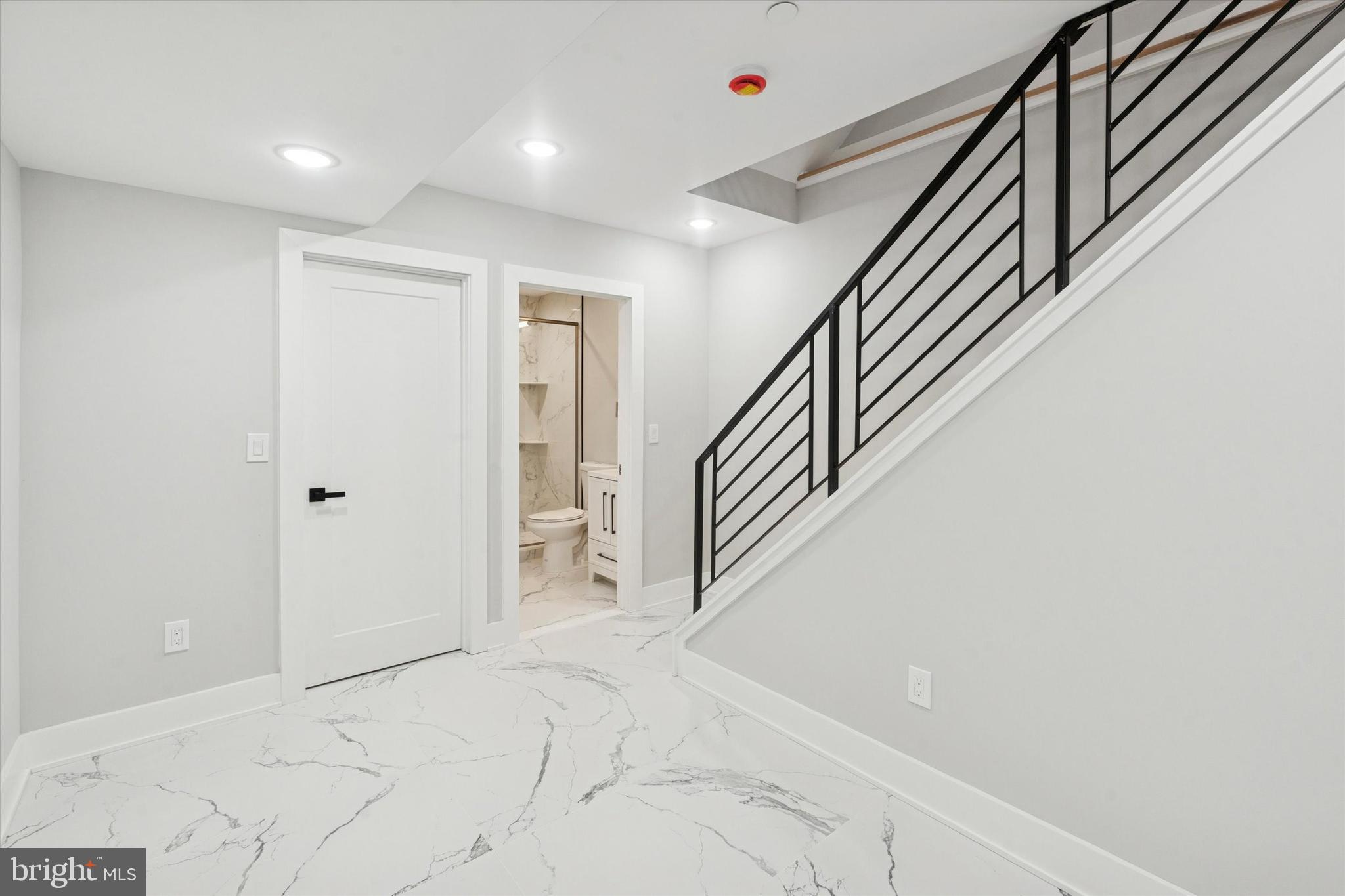 LOWER MOYAMENSING - Residential