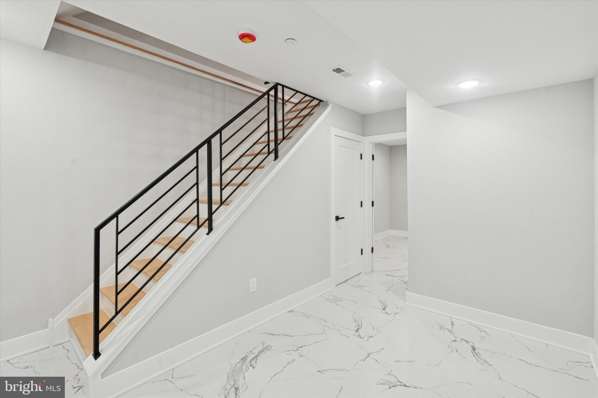 LOWER MOYAMENSING - Residential