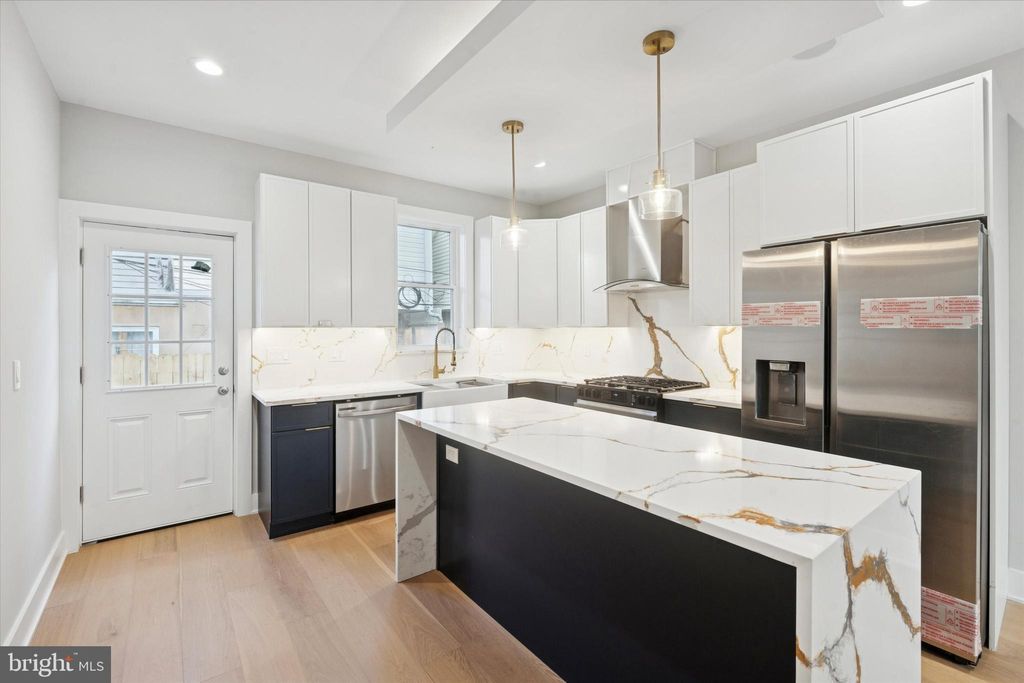 Photo of 408 Cantrell Street, PHILADELPHIA, PA 19148 (MLS # PAPH2556644)