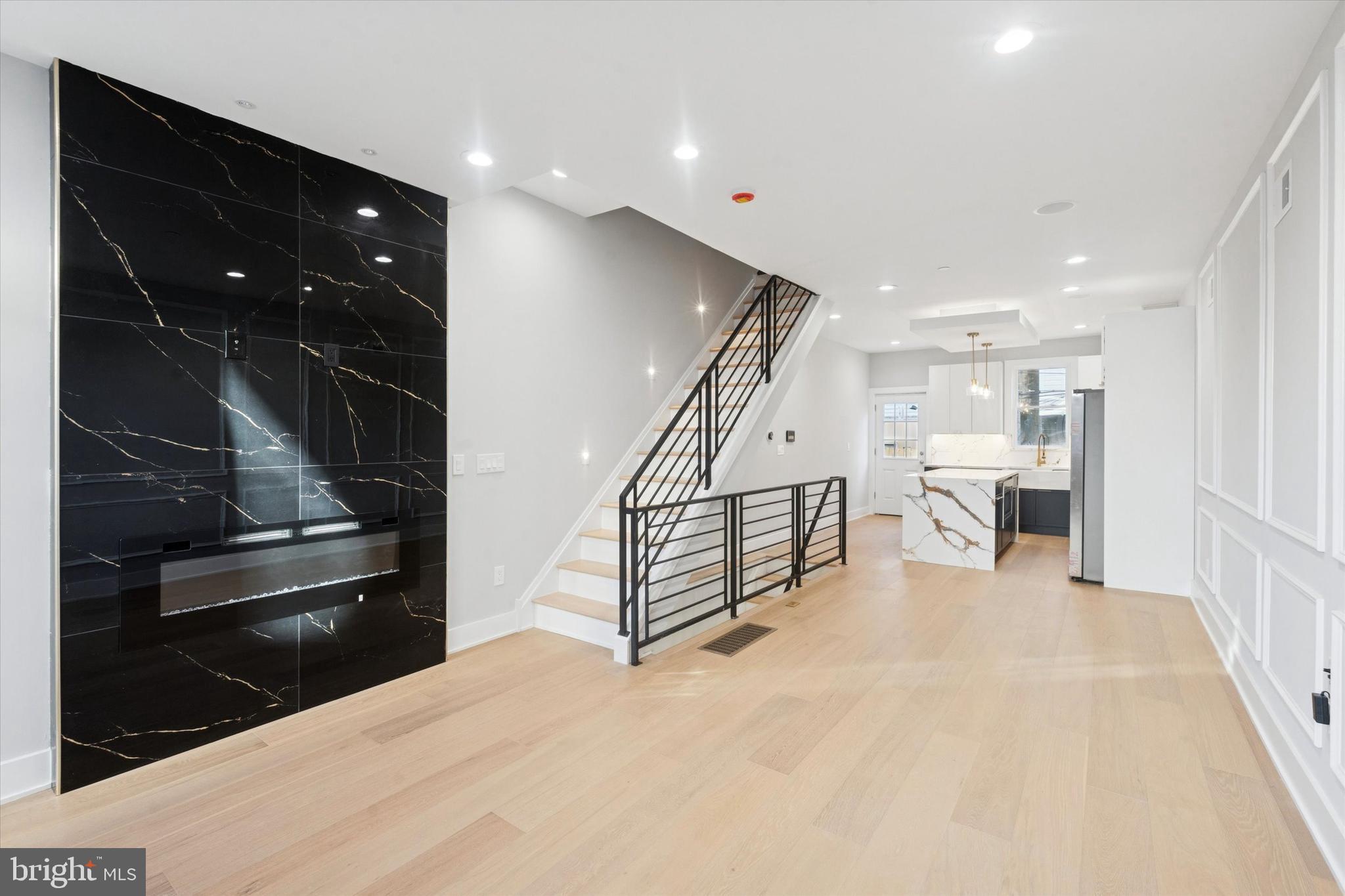 LOWER MOYAMENSING - Residential