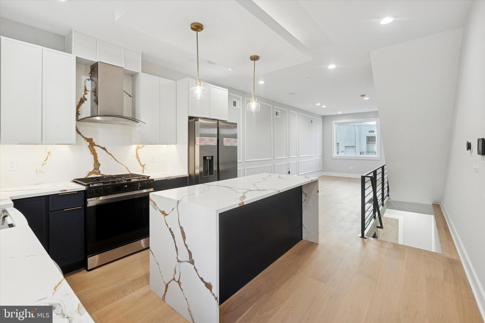 LOWER MOYAMENSING - Residential