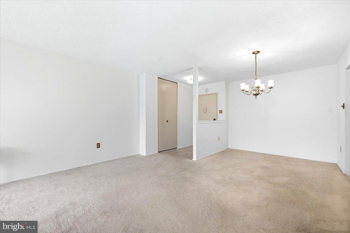 PLYMOUTH HILL - Residential