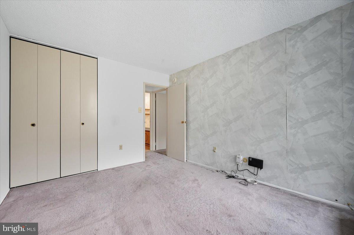 PLYMOUTH HILL - Residential