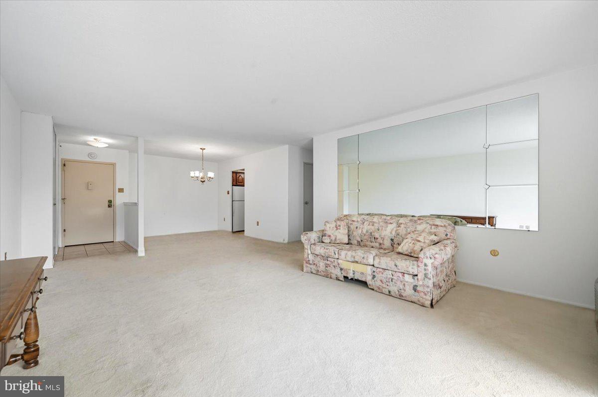 PLYMOUTH HILL - Residential