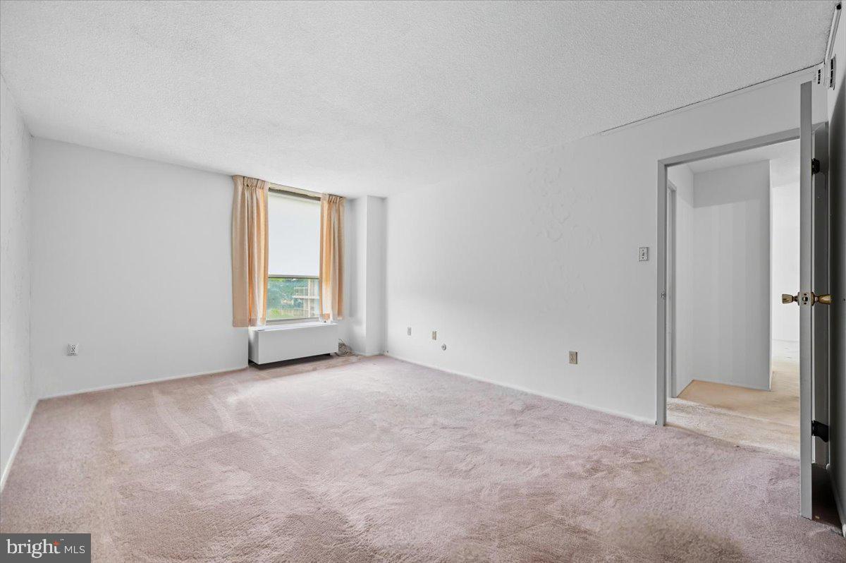 PLYMOUTH HILL - Residential