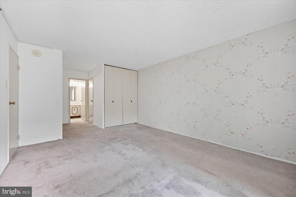 PLYMOUTH HILL - Residential