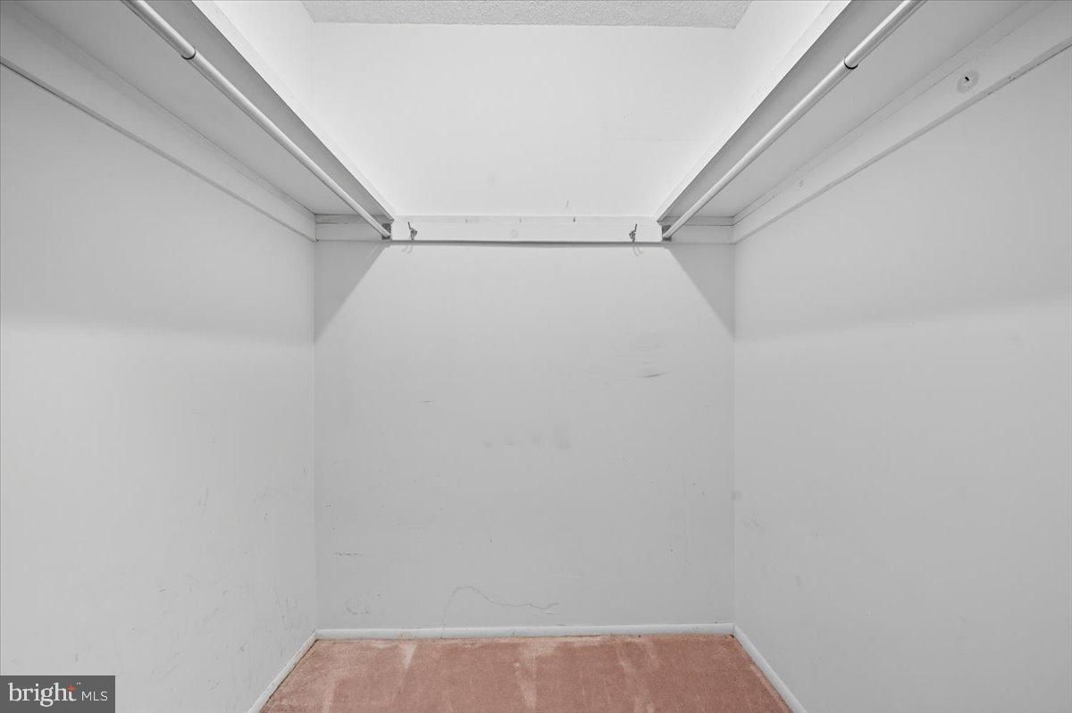 PLYMOUTH HILL - Residential