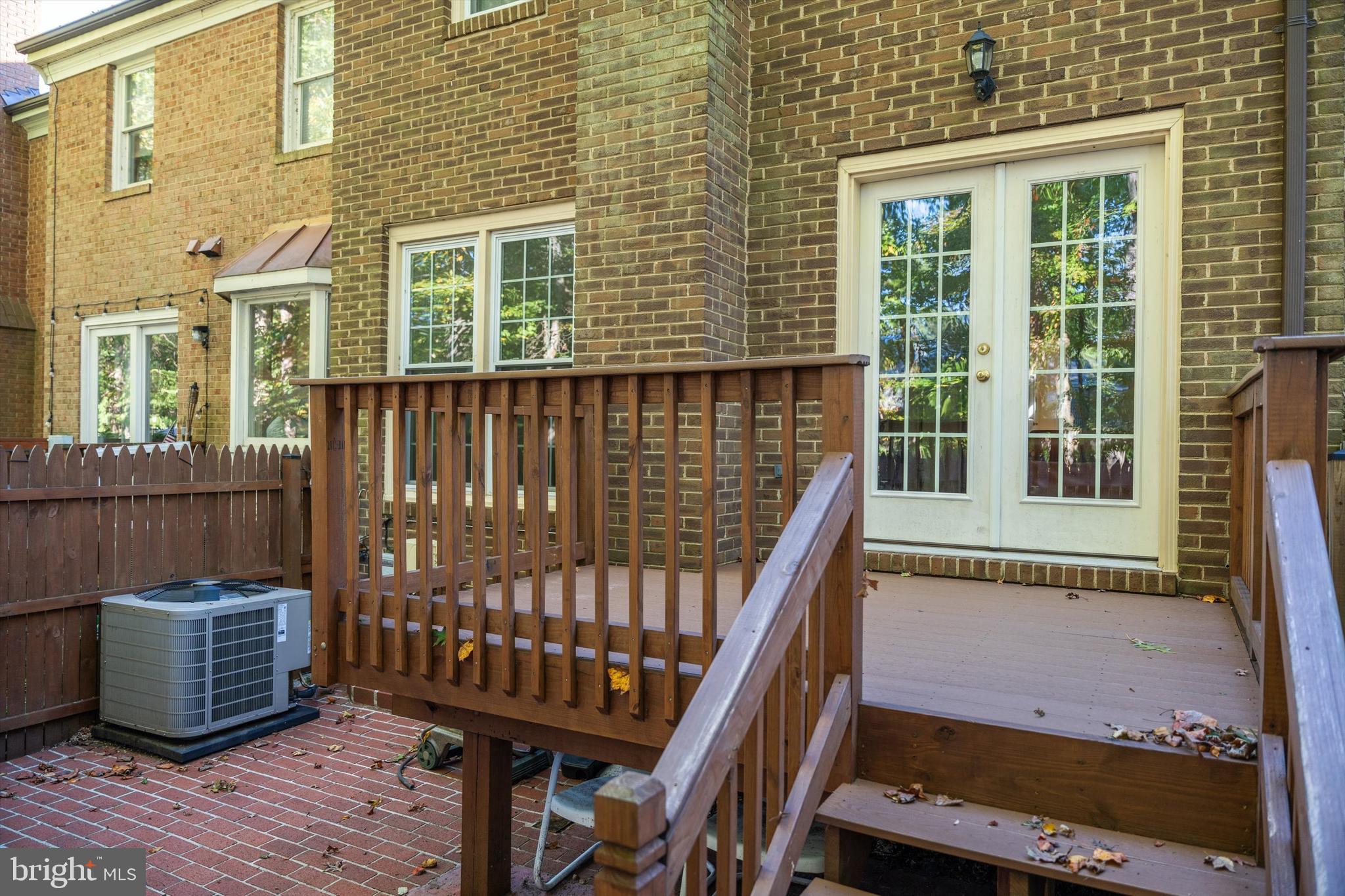 9022 GAVELWOOD COURT