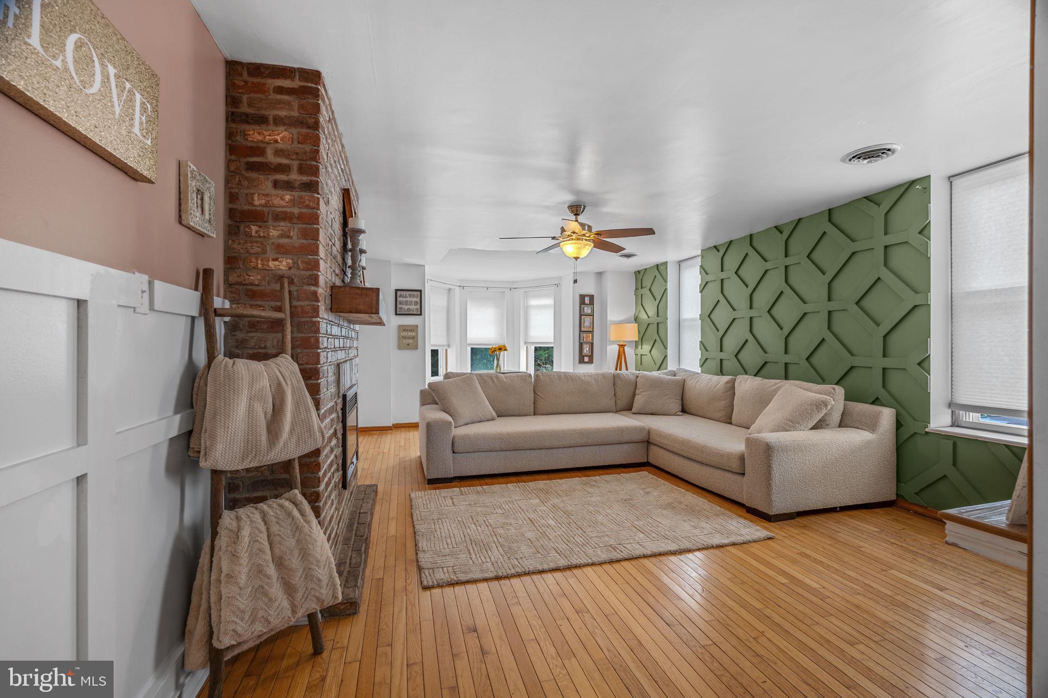 122 SUMAC