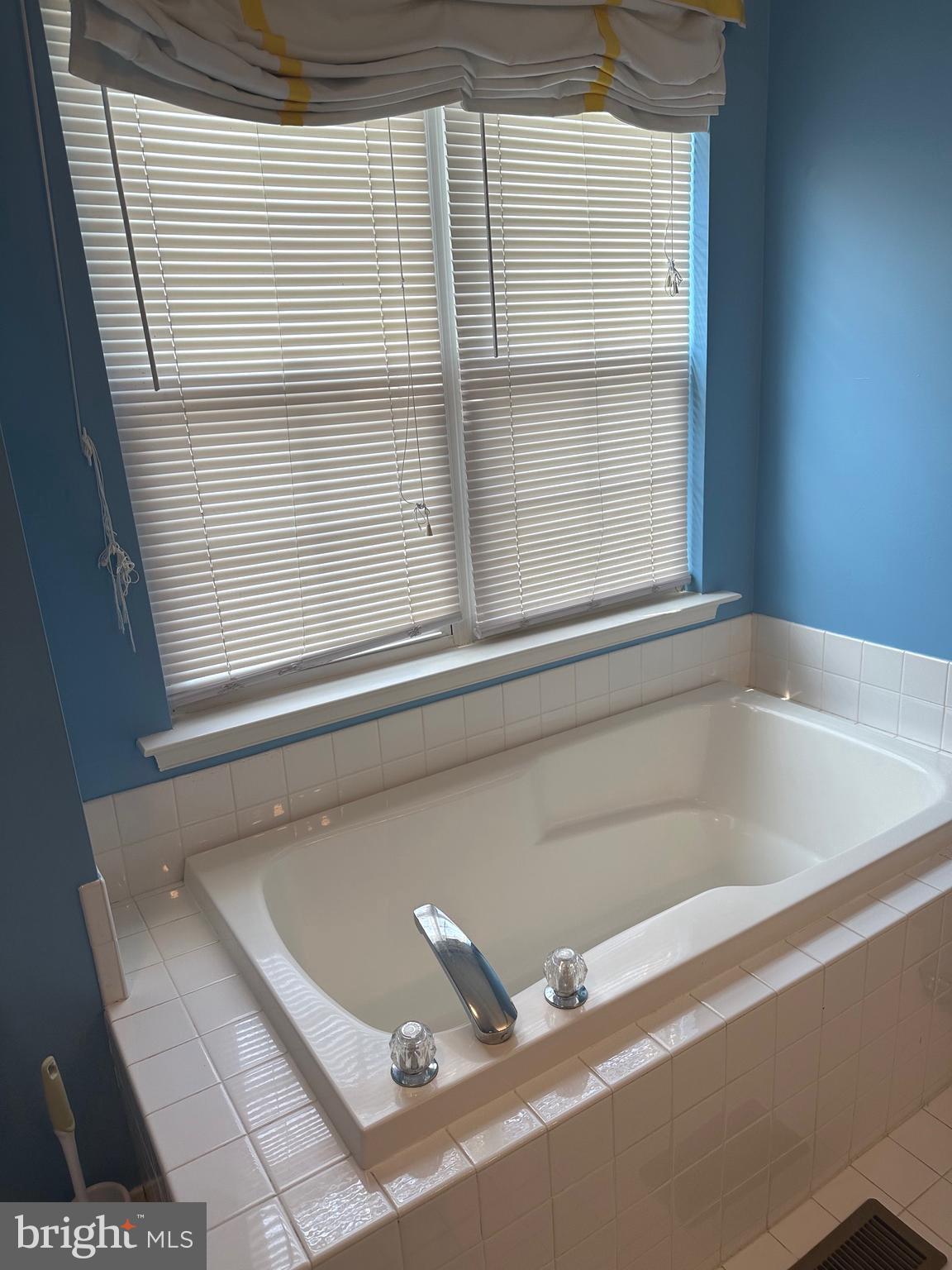 BRADFORD POINTE - Residential