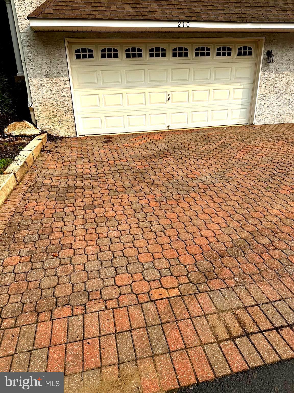 BRADFORD POINTE - Residential