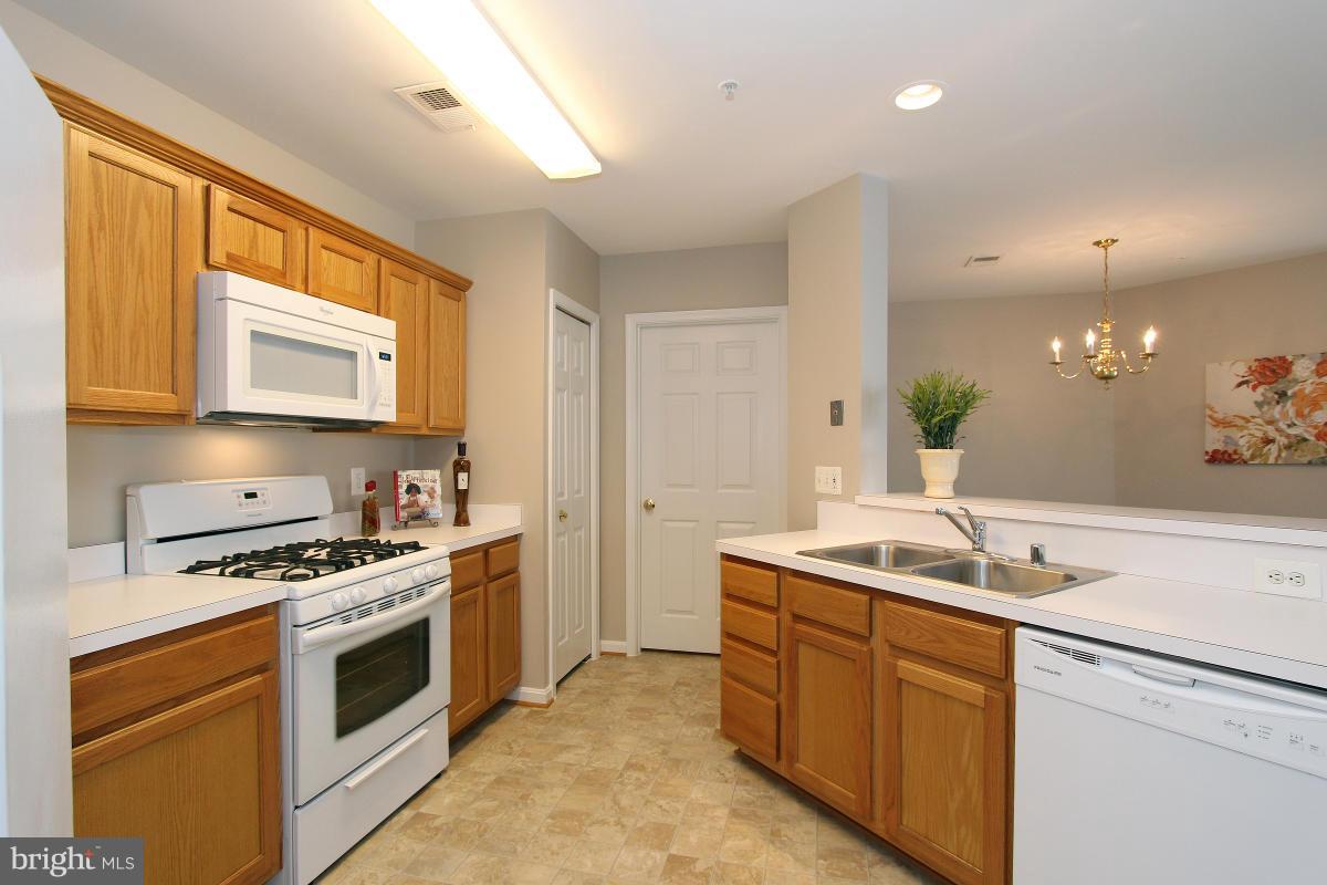 DOMINION STATION - Residential