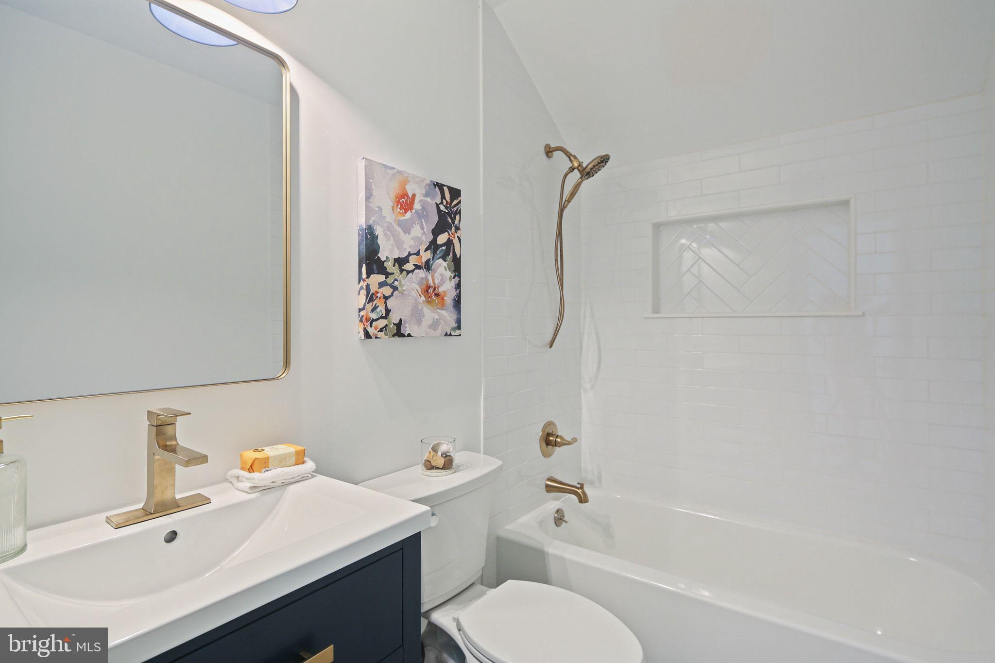 HILLSMERE ESTATES - Residential