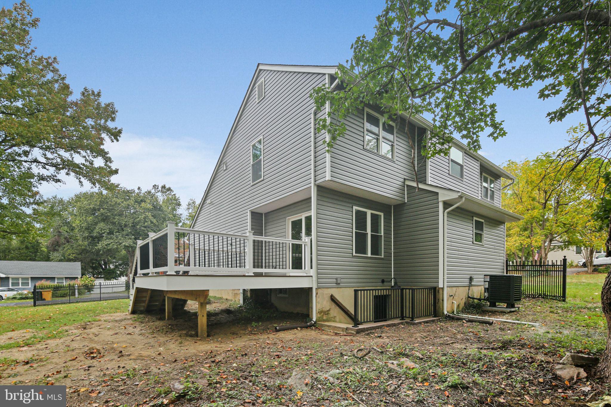 HILLSMERE ESTATES - Residential