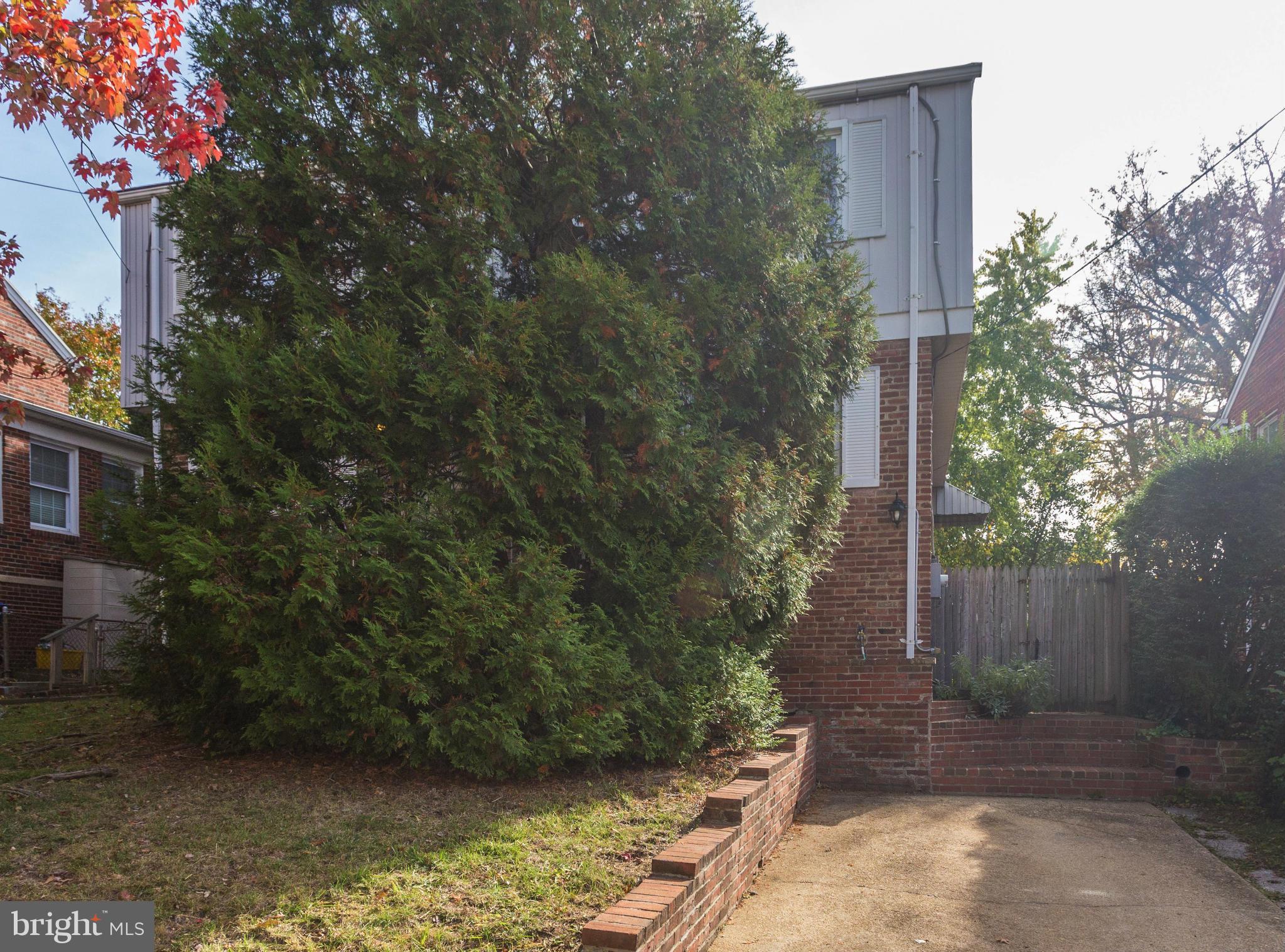 TEMPLE PARK - Residential Lease