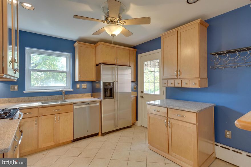 Prime location near Del Ray & Braddock metro! Near shops, restaurants & Mount Vernon Avenue! Spacious unit ft. renovated kitchen & upstairs BA. SS appliances, hardwood, generous closet space, main-lvl powder rm, lg living/kitchen combo, staircase from kitchen to side yard. Partially fenced backyard w/ charming brick patio & storage shed, great lawn.