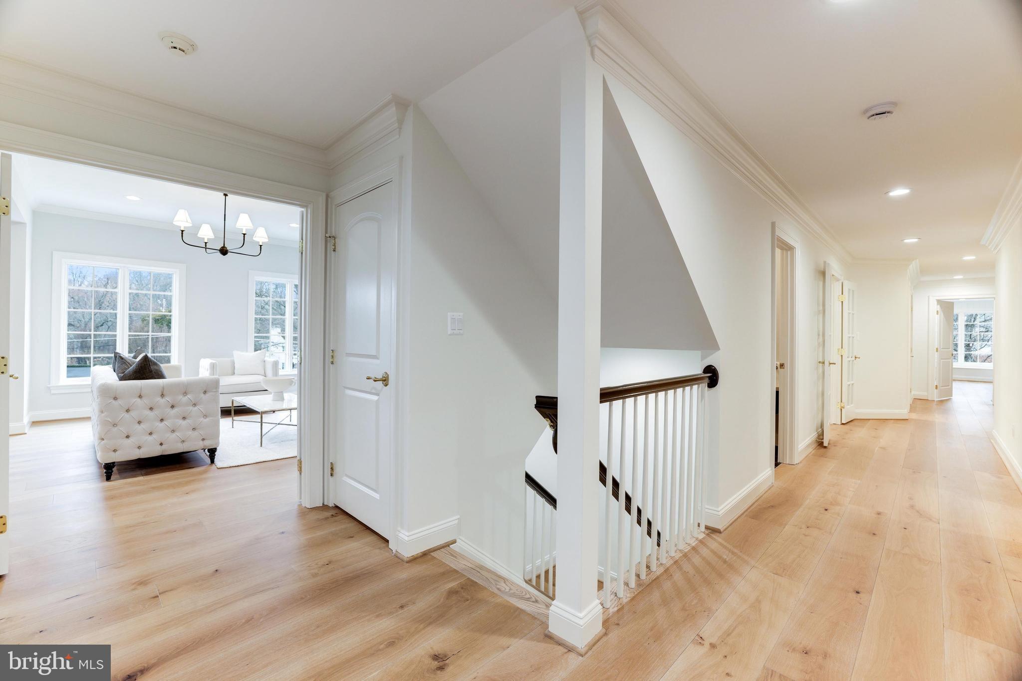 SALONA VILLAGE - Residential