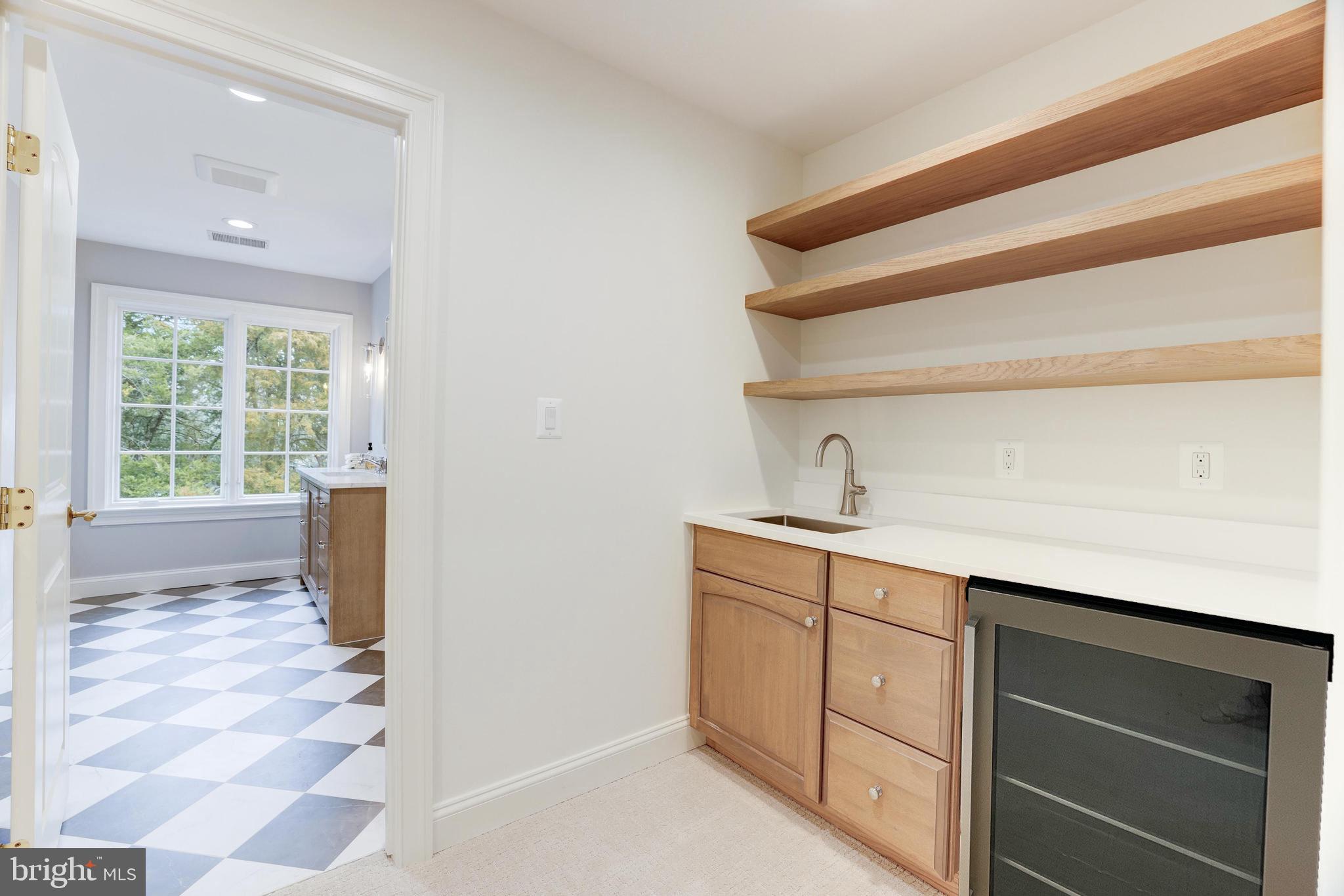 SALONA VILLAGE - Residential