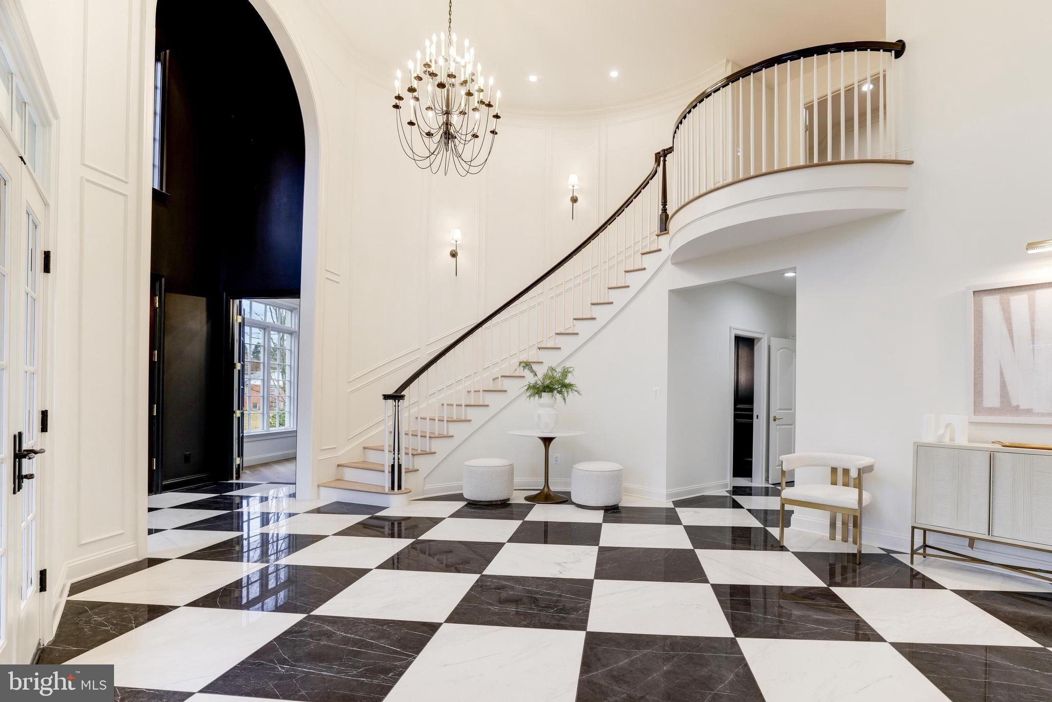 SALONA VILLAGE - Residential