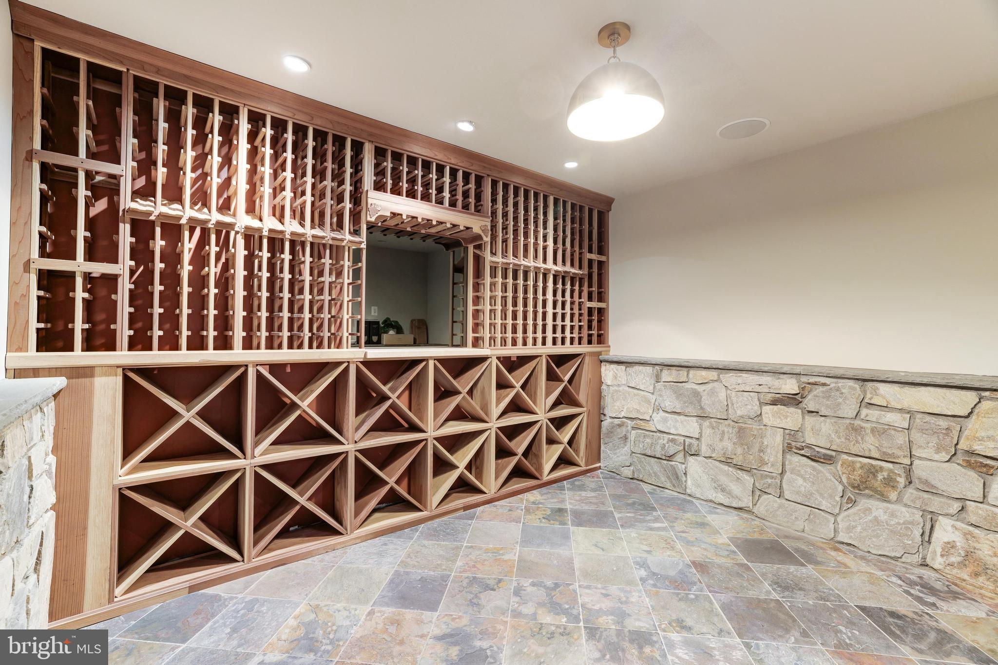 SALONA VILLAGE - Residential