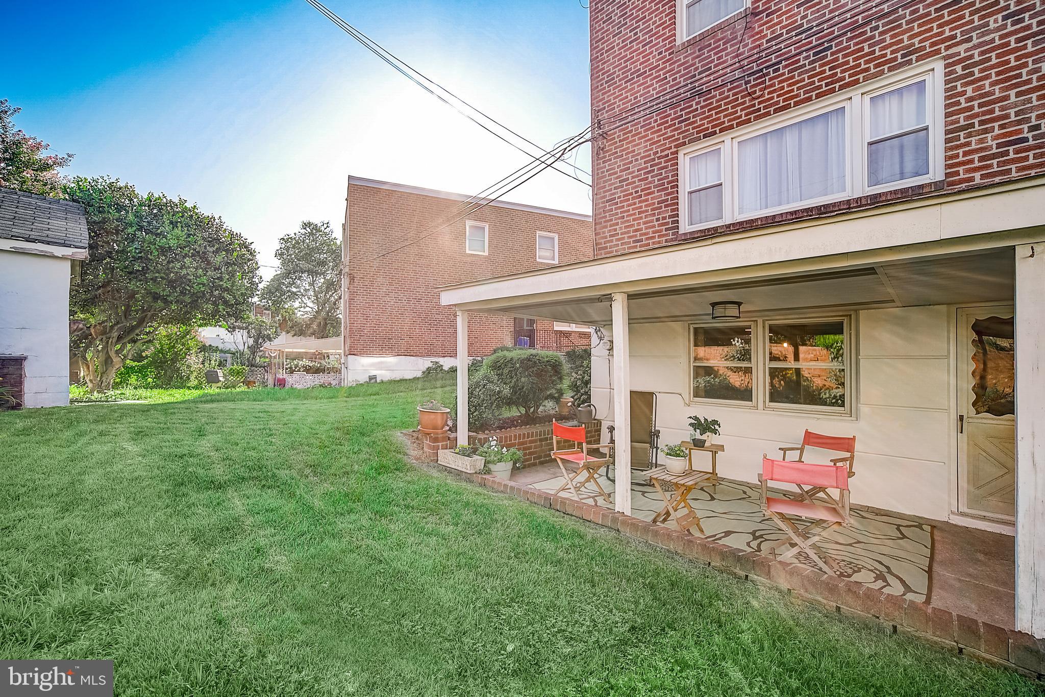 ROXBOROUGH - Residential