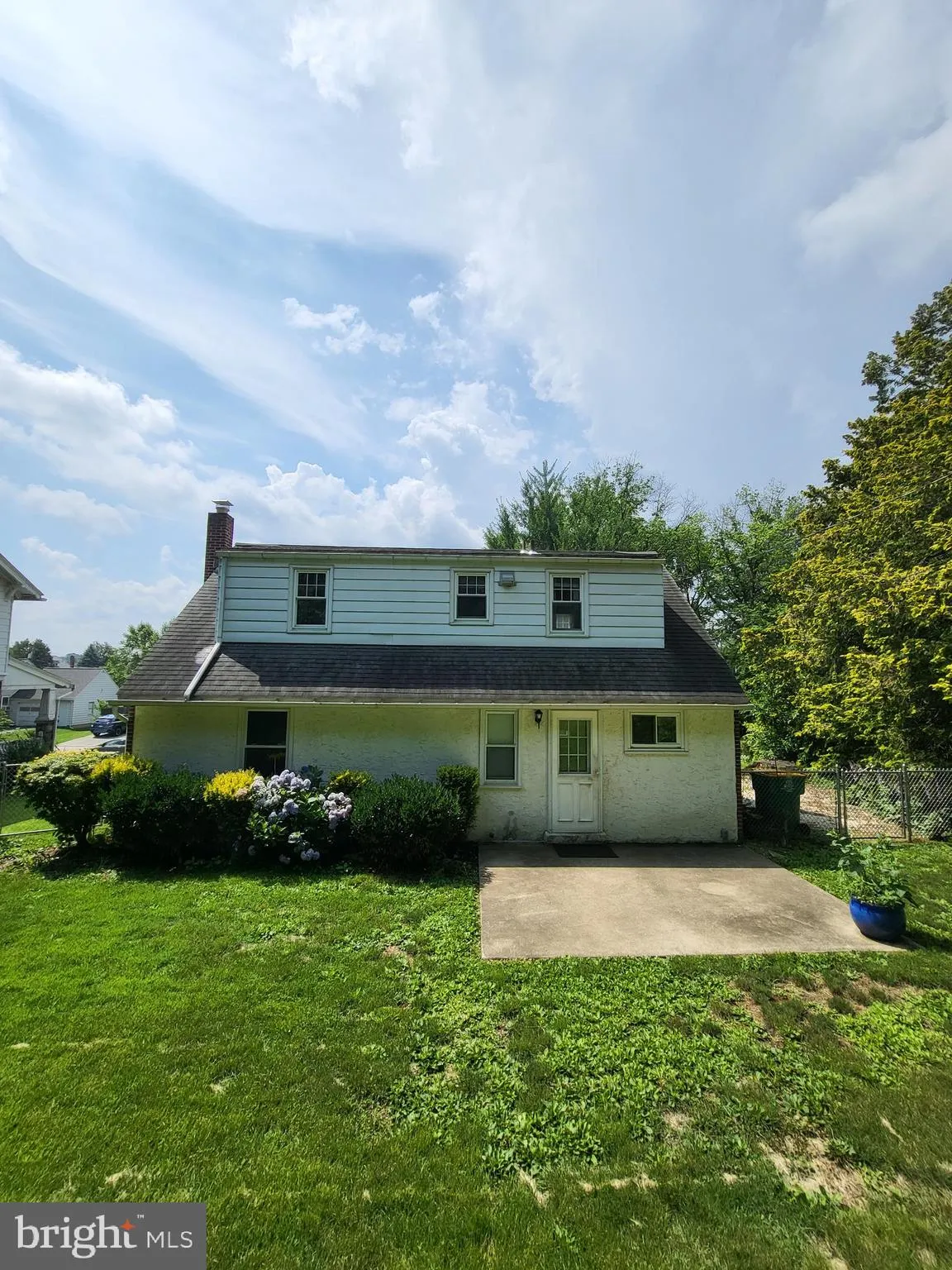 Reading, Pennsylvania 19609, United States, 3 Bedrooms Bedrooms, ,2 BathroomsBathrooms,Residential,Pending,72278