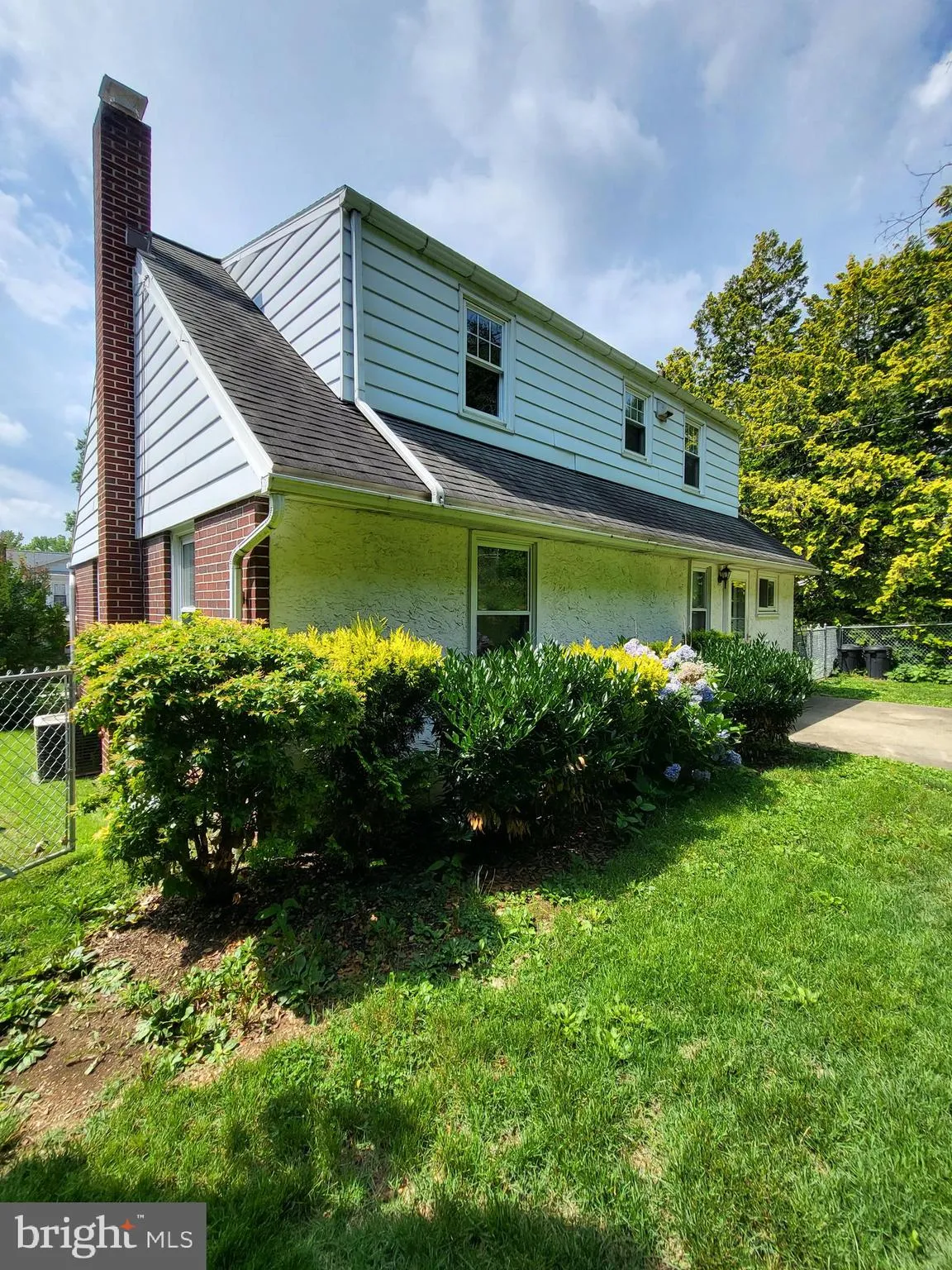 Reading, Pennsylvania 19609, United States, 3 Bedrooms Bedrooms, ,2 BathroomsBathrooms,Residential,Pending,72278