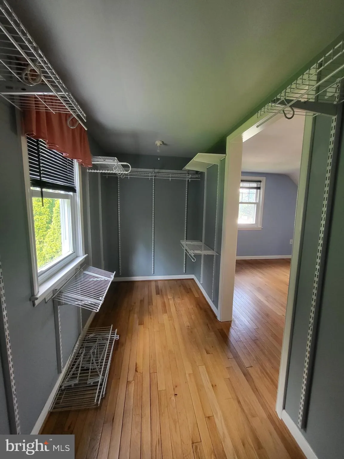 Reading, Pennsylvania 19609, United States, 3 Bedrooms Bedrooms, ,2 BathroomsBathrooms,Residential,Pending,72278