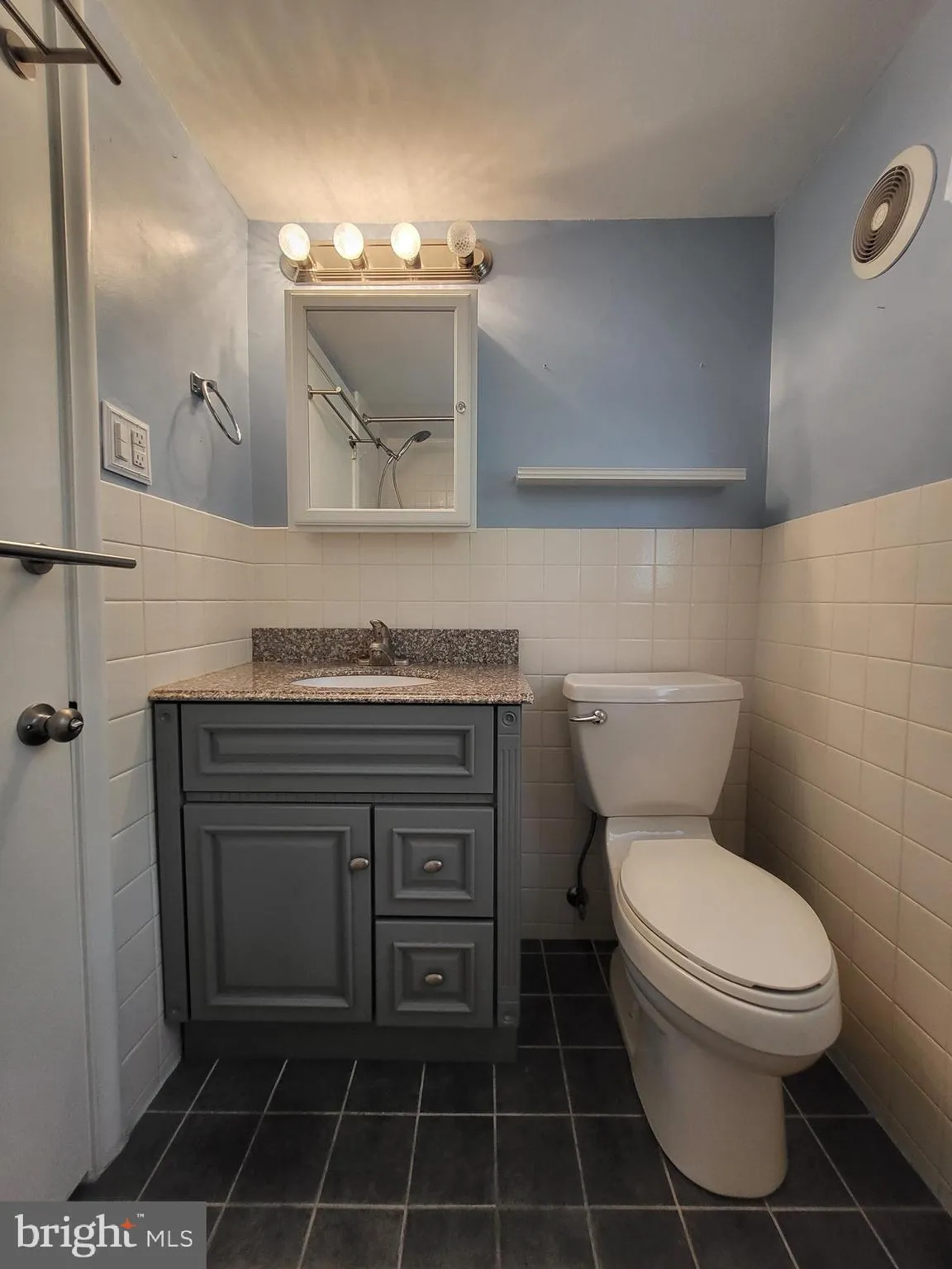 Reading, Pennsylvania 19609, United States, 3 Bedrooms Bedrooms, ,2 BathroomsBathrooms,Residential,Pending,72278