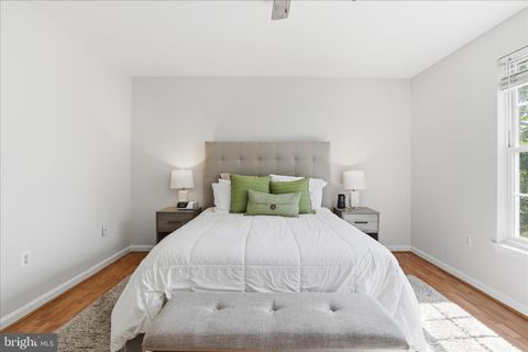 Tiny photo for 8812 Fenimore Place, BRISTOW, VA 20136 (MLS # VAPW2119418)