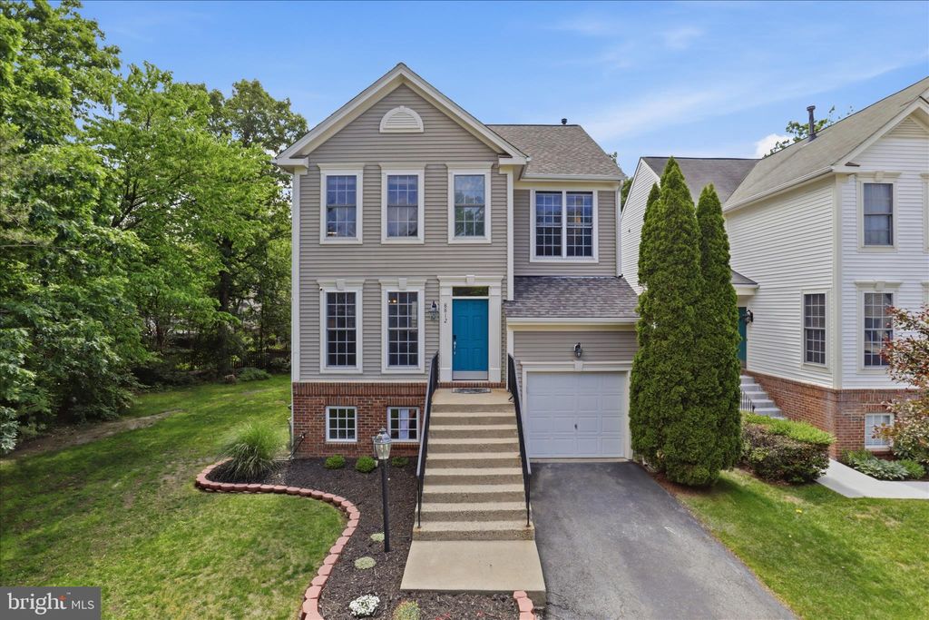 Photo of 8812 Fenimore Place, BRISTOW, VA 20136 (MLS # VAPW2119418)