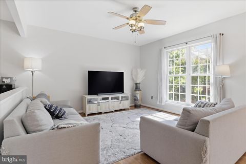 Tiny photo for 8812 Fenimore Place, BRISTOW, VA 20136 (MLS # VAPW2119418)