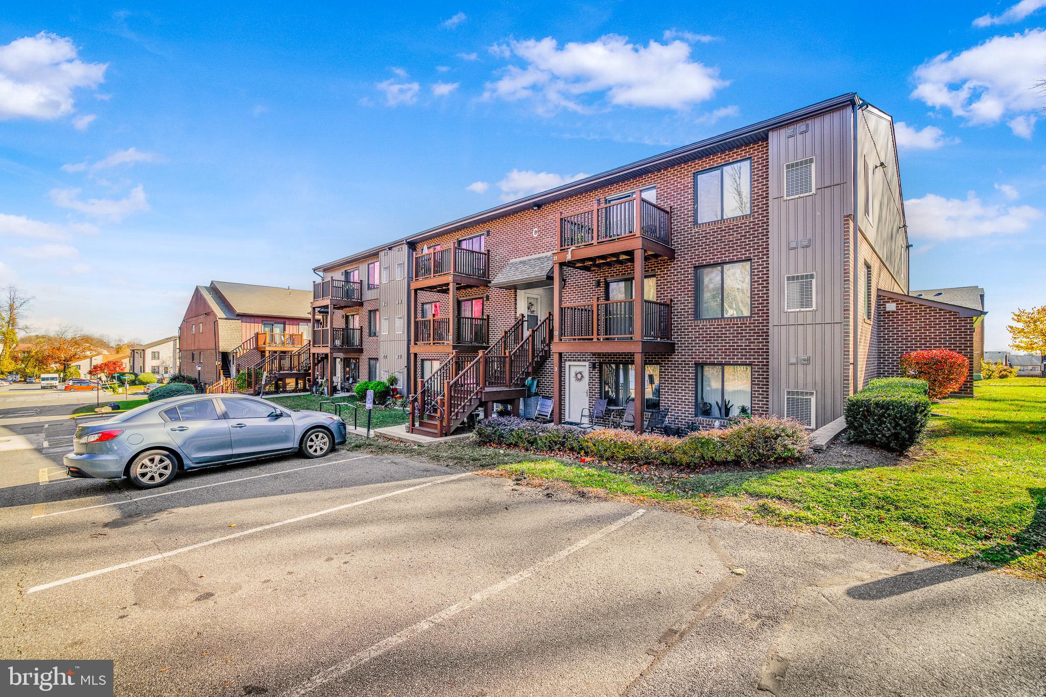 HILLTOP - Residential