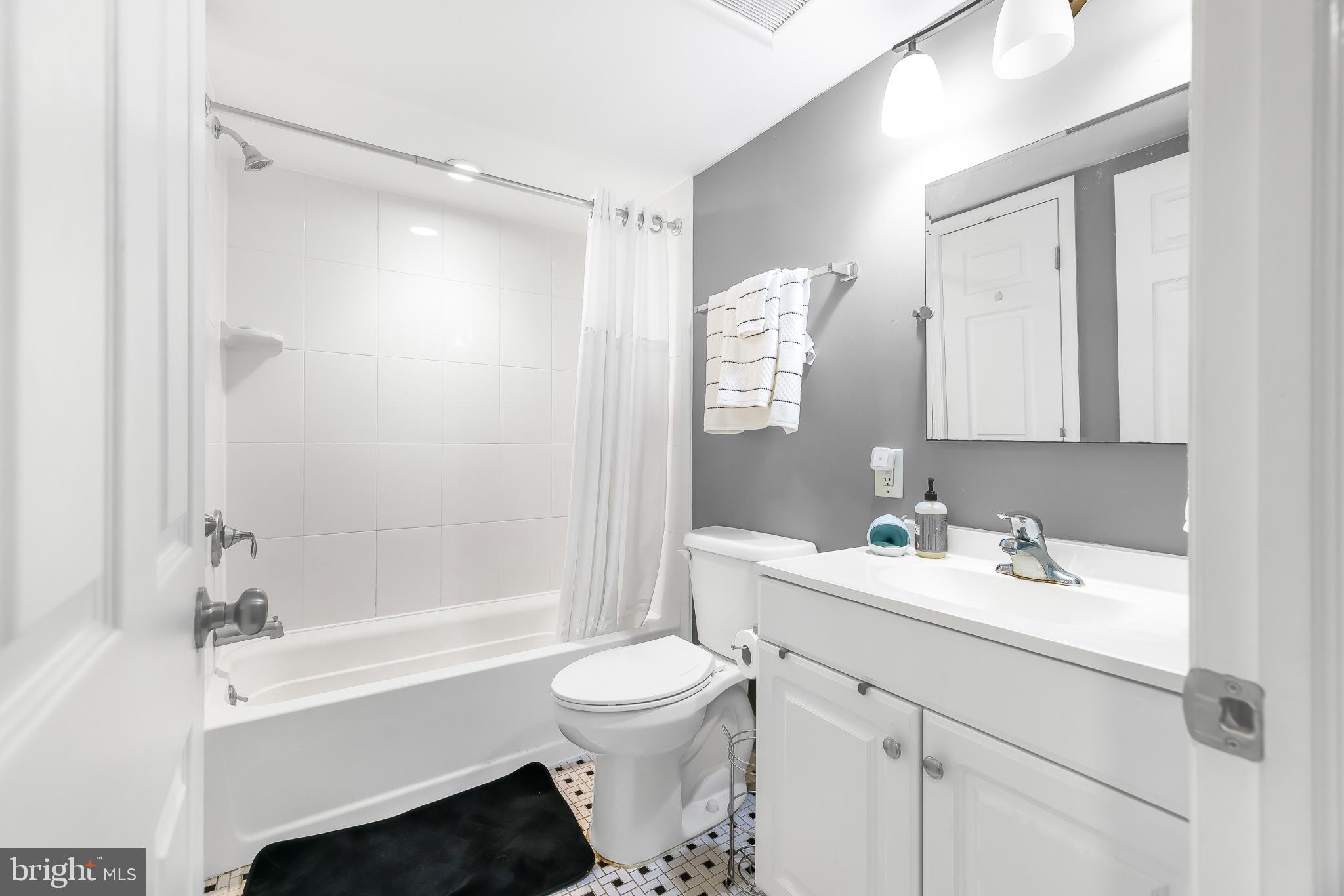 HILLTOP - Residential